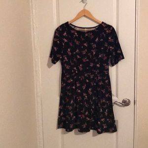 Short sleeve flora dress